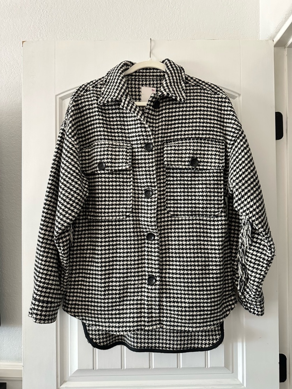 SO Black and White Houndstooth Button-Front Jacket With Fringe
